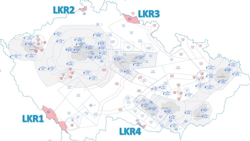 Významnou změnou v rozdělení vzdušného prostoru jsou nové omezené prostory nad národními parky ČR. Prostorům LKR1, LKR2, LKR3 a LKR4 jsme se podrobněji věnovali již v článku Létání nad národními parky IV - podoba nových prostorů. Od 28. února na jejich prostorové vymezení musíme myslet v rámci předletové přípravy letů do příslušných oblastí. Stručně řečeno platí, že v oblasti zmíněných prostorů je nutné letět minimálně 1 000 stop nad zemí, a to v okruhu 600 metrů od nejvyšší překážky v okolí.   Vytyčení omezených prostorů nad národními parky ČR / Foto ŘLP