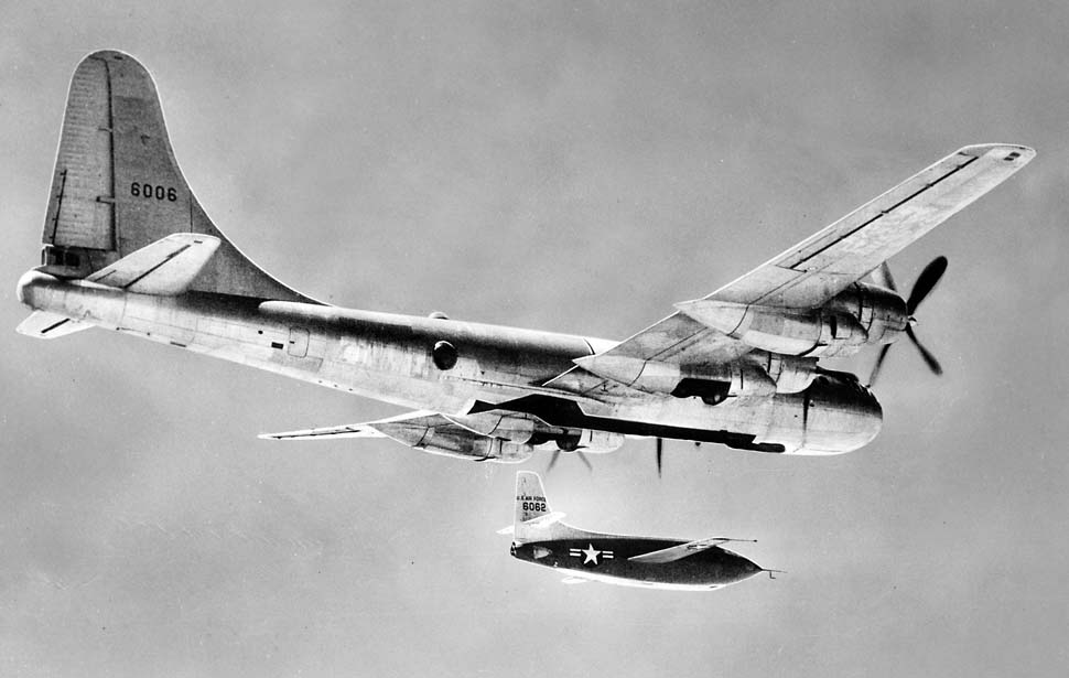 Bell X-1 zahajuje svůj rekordní let vypuštěním z B-29