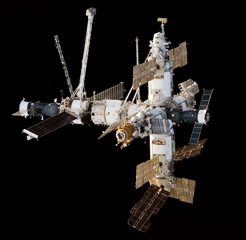 Stanice MIR vyfocená z raketoplánu