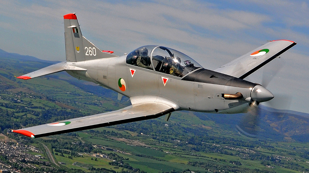 Pc 9. Pilatus PC-9m. Самолет Pilatus PC-9. PC 9 Пилатус.