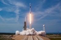 SpaceX plánuje více než zdvojnásobit počet startů rakety Falcon 9 z Mysu Canaveral